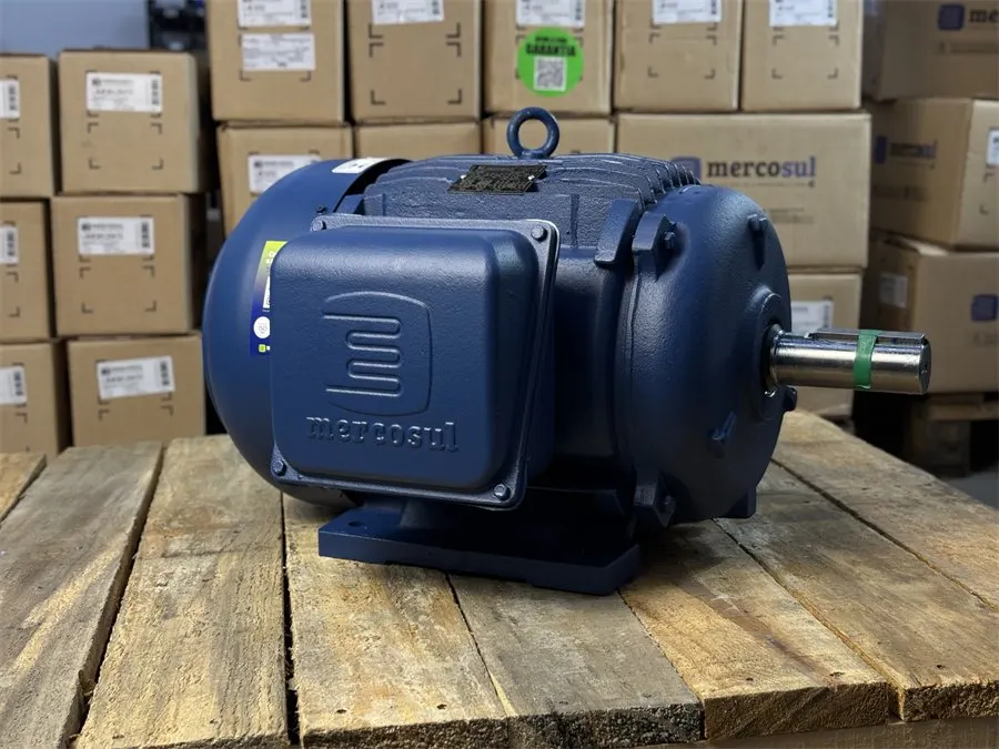 Motor trifásico de alto rendimento